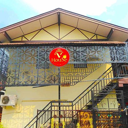 V House Hotel Phra Nakhon Si Ayutthaya Buitenkant foto