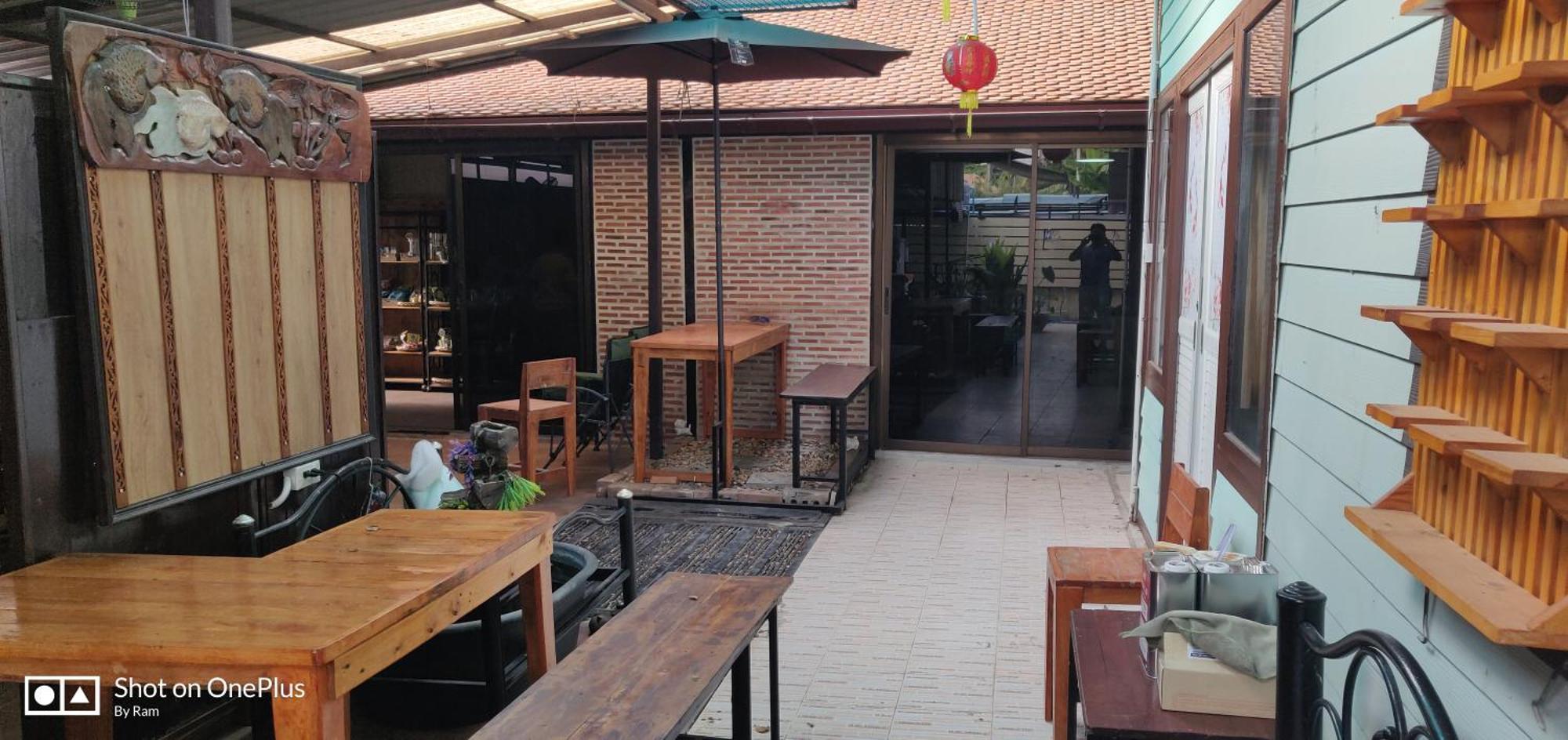 V House Hotel Phra Nakhon Si Ayutthaya Buitenkant foto