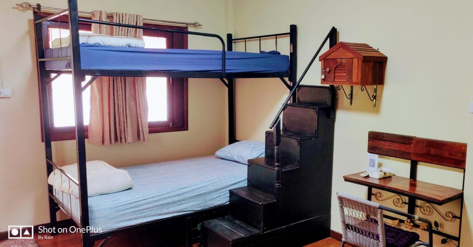 V House Hotel Phra Nakhon Si Ayutthaya Buitenkant foto