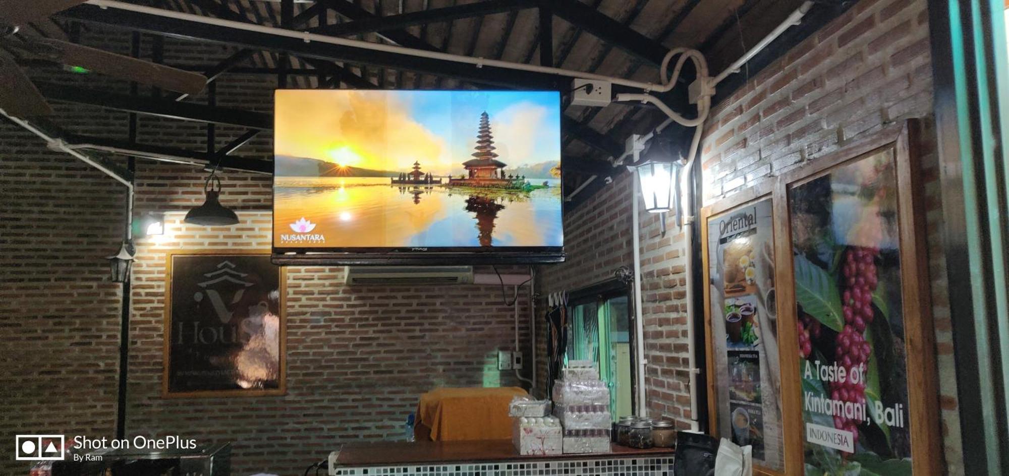 V House Hotel Phra Nakhon Si Ayutthaya Buitenkant foto