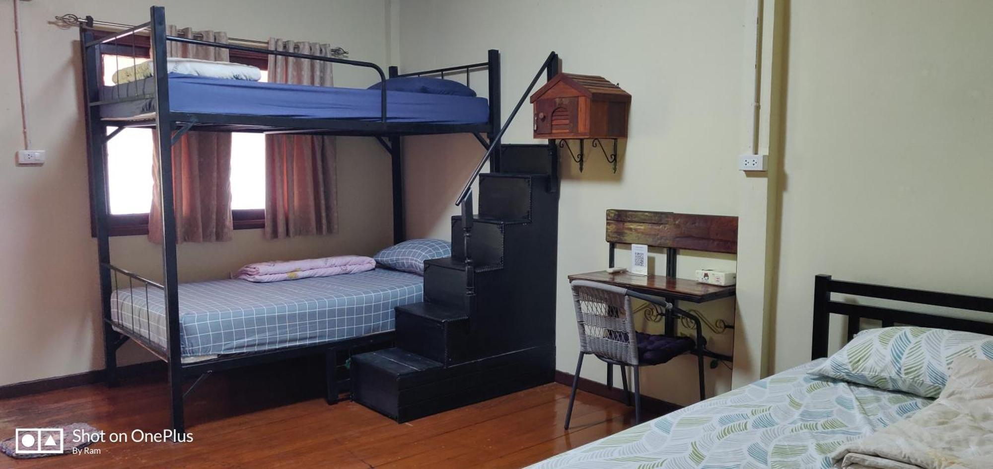 V House Hotel Phra Nakhon Si Ayutthaya Buitenkant foto